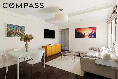 74 W 68th St #6C, New York, NY 10023