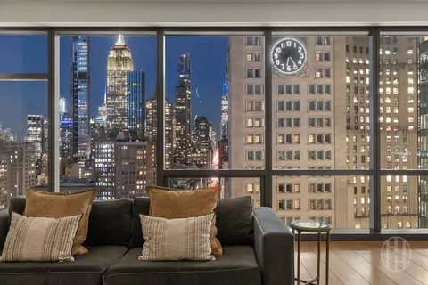 23 E 22nd St #28B, New York, NY 10010