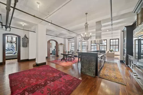 38 W 26th St #10-A, New York, NY 10010