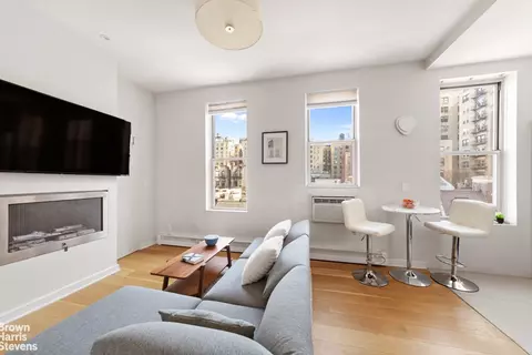 320 W 84th St #6A, New York, NY 10024