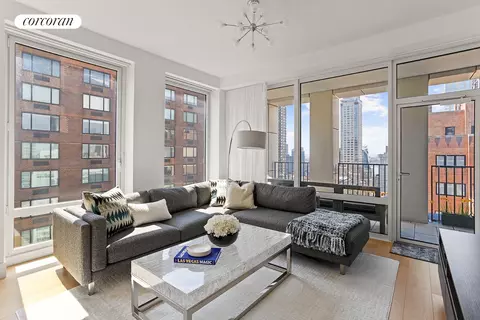 15 W 61st St #24D, New York, NY 10023