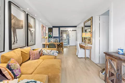 401 E 74th St #8A, New York, NY 10021