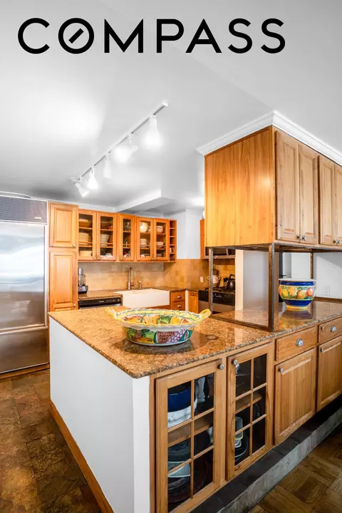 201 E 25th St #2FG, New York, NY 10010