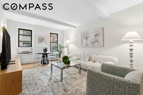 321 W 90th St #3E, New York, NY 10024