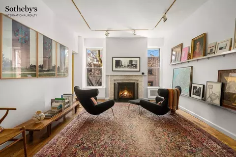 50 W 9th St #4B, New York, NY 10011