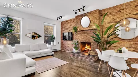 354 W 23rd St #2A, New York, NY 10011