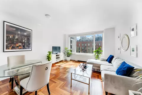 220 Riverside Blvd #7V, New York, NY 10069