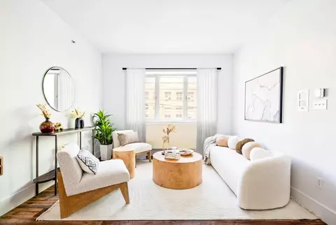 100 Maspeth Ave #2H, Brooklyn, NY 11211