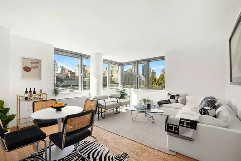 425 Main St #4-E, New York, NY 10044