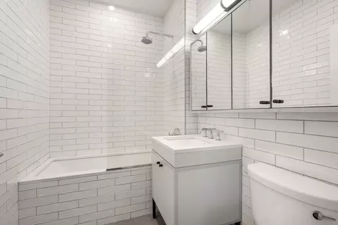 184 Kent Ave #B506, Brooklyn, NY 11249