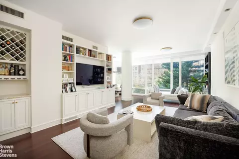 245 W 99th St #4B, New York, NY 10025