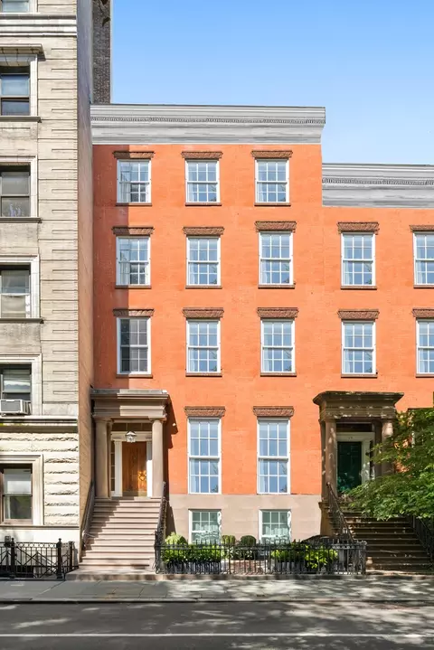 26 Washington Sq N, New York, NY 10011