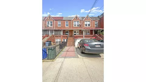 211 E 56th St, Brooklyn, NY 11203