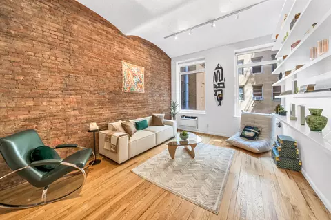 39 E 12th St #410, New York, NY 10003