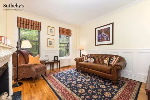 330 E 94th St #2A, New York, NY 10128