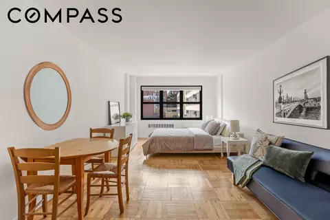 240 E 76th St #4U, New York, NY 10021