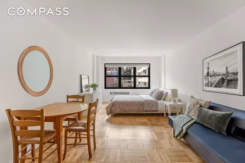 240 E 76th St #4U, New York, NY 10021