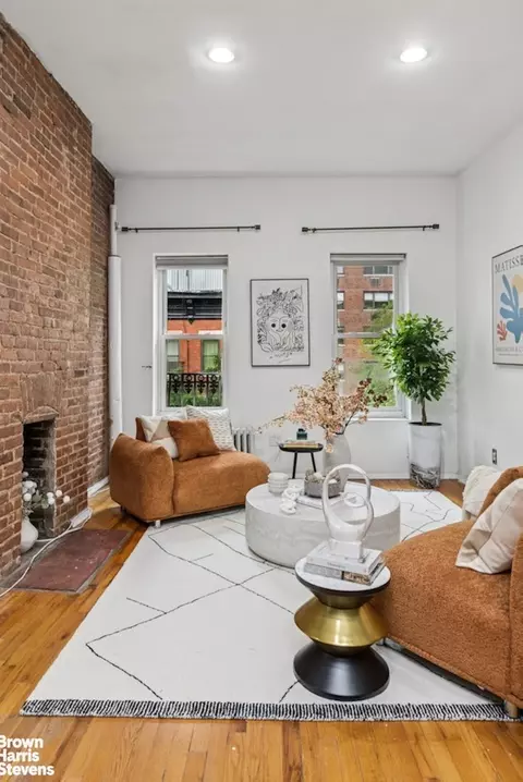 317 E 73rd St #5FE, New York, NY 10021