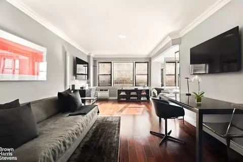 245 E 24th St #11E, New York, NY 10010