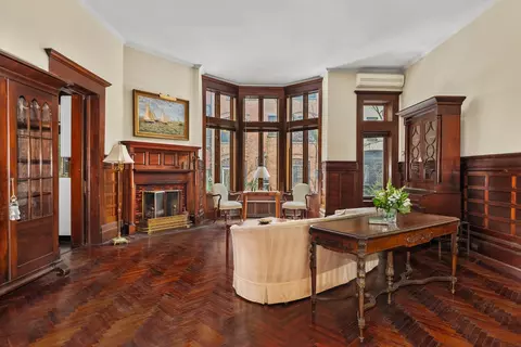 842 Carroll St, Brooklyn, NY 11215