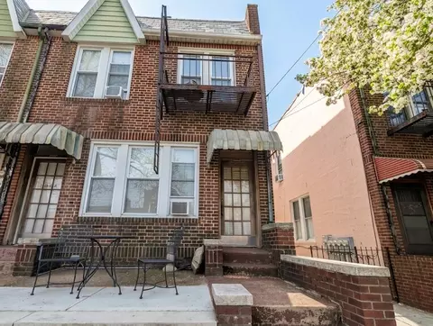 18-44 21st Dr #1F, Astoria, NY 11105