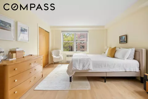 35-11 85th St #5H, Jackson Heights, NY 11372