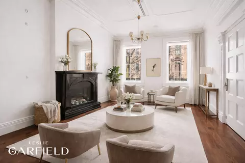 56 Charles St, New York, NY 10014