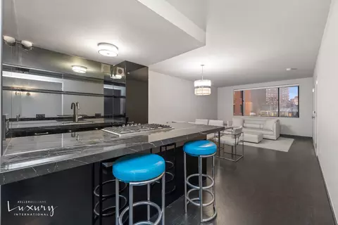 44 E 12th St #9A, New York, NY 10003