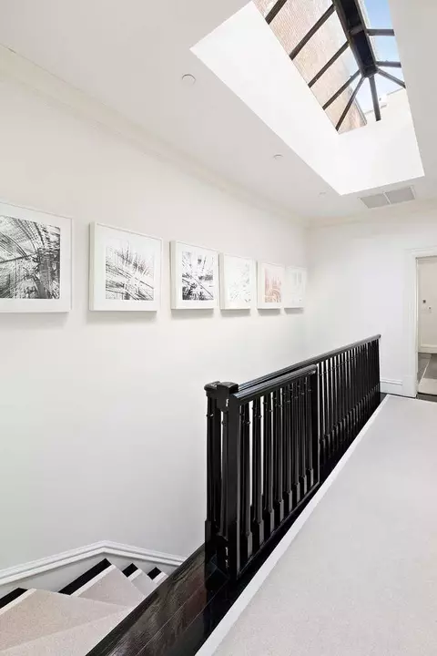 10 E 73rd St, New York, NY 10021