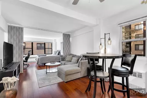 210 E 36th St #3D, New York, NY 10016
