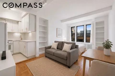 225 Central Park W #619, New York, NY 10024