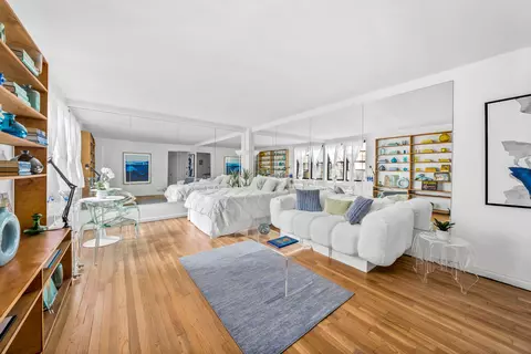 60 E 9th St #435, New York, NY 10003