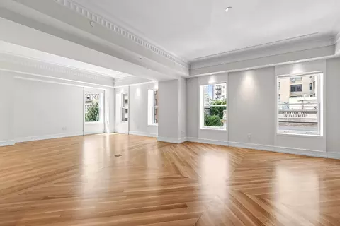 33 E 74th St #5A, New York, NY 10021