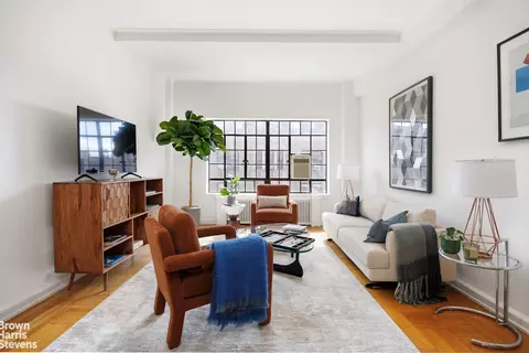 35 W 90th St #10D, New York, NY 10024