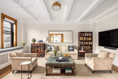 119 W 71st St #9B, New York, NY 10023
