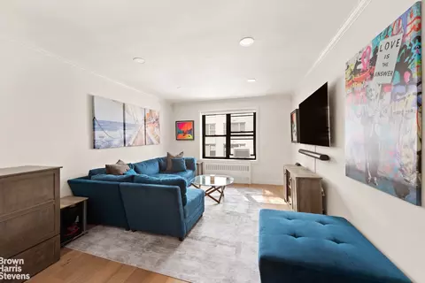 505 E 82nd St #6G, New York, NY 10028