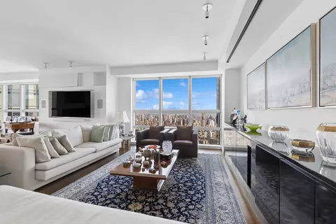 146 W 57th St #74-A, New York, NY 10019