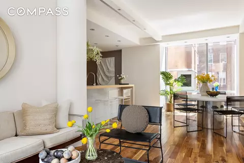 166 W 18th St #4A, New York, NY 10011