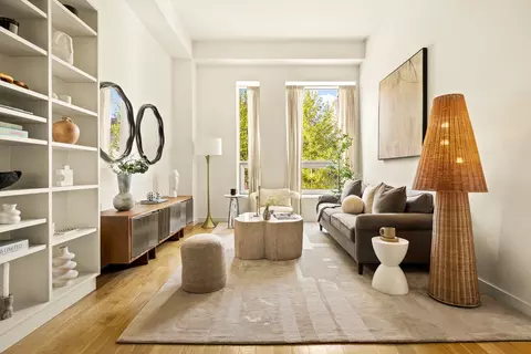 150 N 5th St #2I, Brooklyn, NY 11211