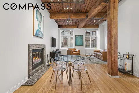205 E 22nd St #4C, New York, NY 10010
