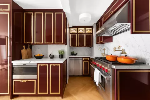 420 E 55th St #8U, New York, NY 10022