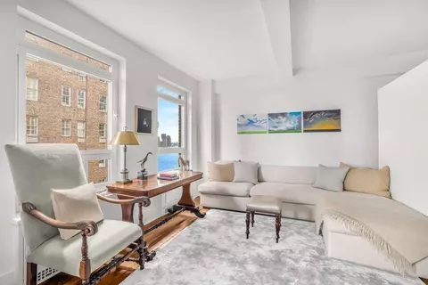 2 Beekman Pl #9B, New York, NY 10022