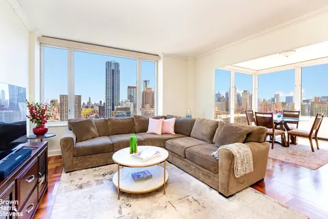 220 Riverside Blvd #34C, New York, NY 10069