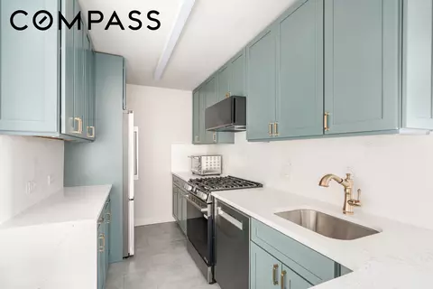 142 E 16th St #17E, New York, NY 10003