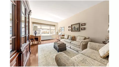 520 E 72nd St #10T, New York, NY 10021
