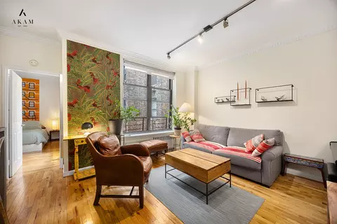 112 W 72nd St #11-D, New York, NY 10023