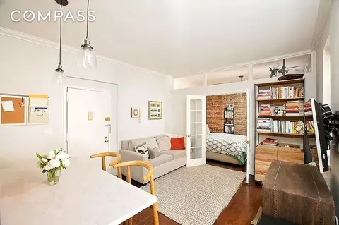 314 W 94th St #5E, New York, NY 10025