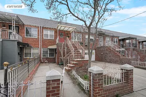 25-33 75th St, East Elmhurst, NY 11370