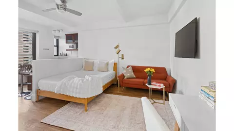 235 E 22nd St #9N, New York, NY 10010