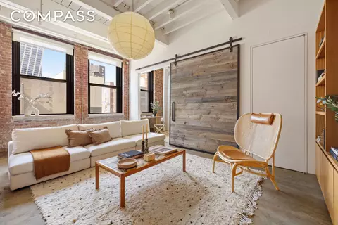 525 W 22nd St #4B, New York, NY 10011